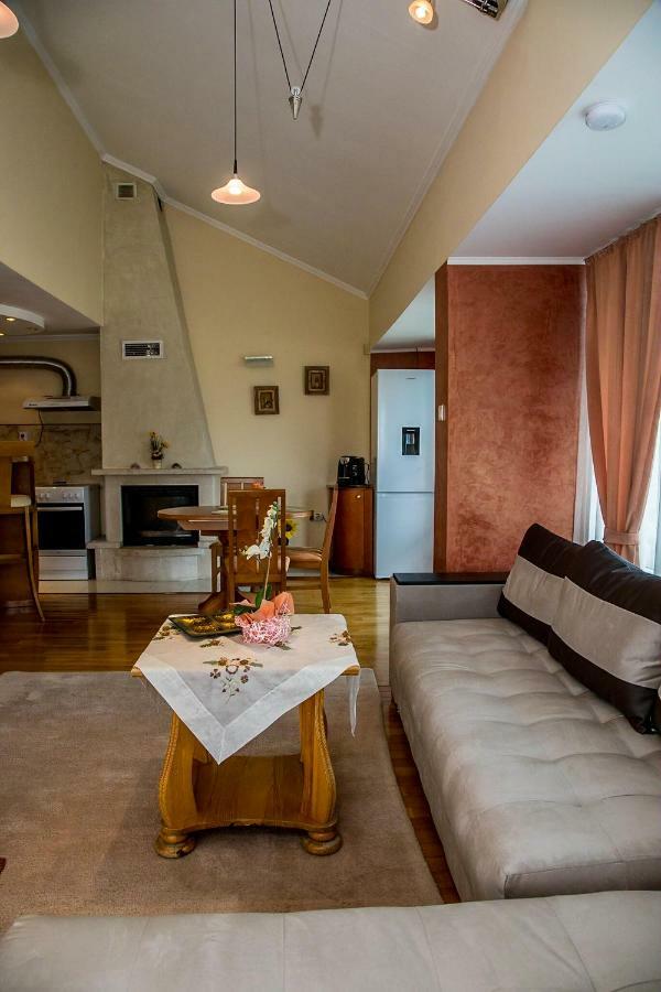 Spacious & Sunny Maisonette With Terrace Near Centre By Flаt Manаger Burgas City Exterior foto