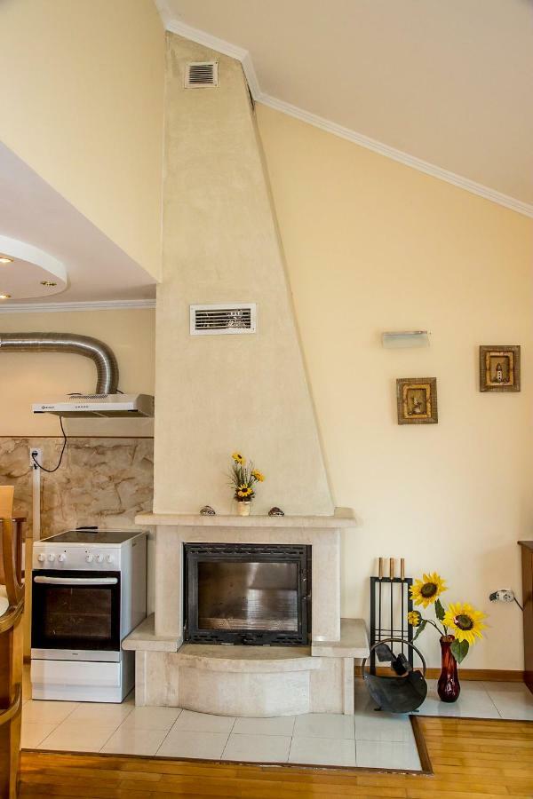 Spacious & Sunny Maisonette With Terrace Near Centre By Flаt Manаger Burgas City Exterior foto